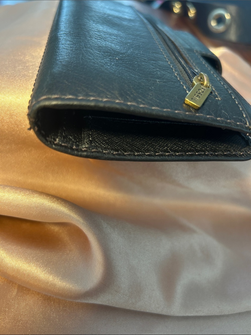 Fossil Black Leather Snap Wallet - Picture 6 of 6